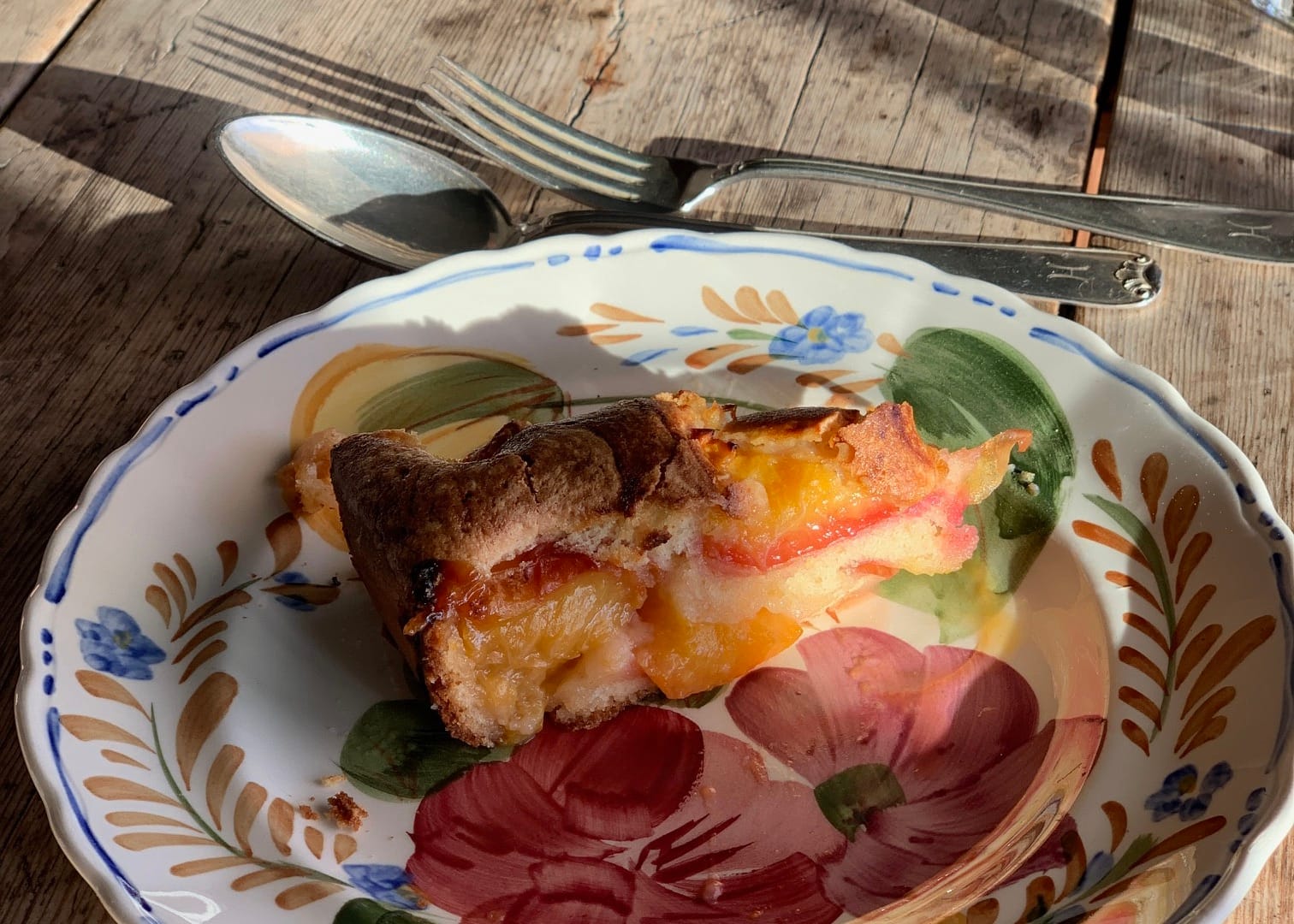 Formkake med nektariner